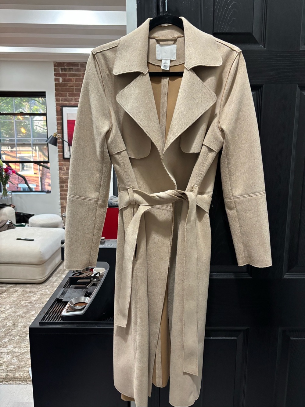 H&M Classic Camel Belted Trench Coat - Women - Picture 4 of 6